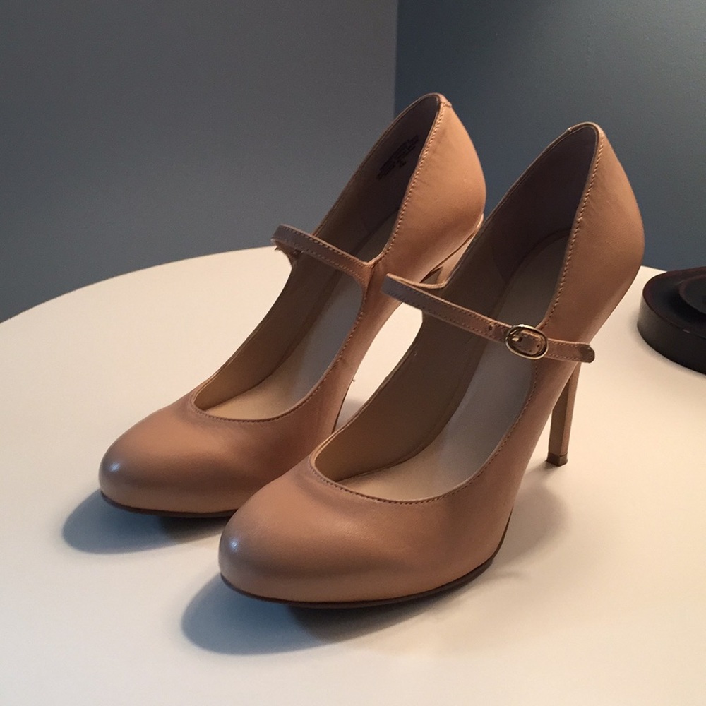 Nine West Size 7 heels